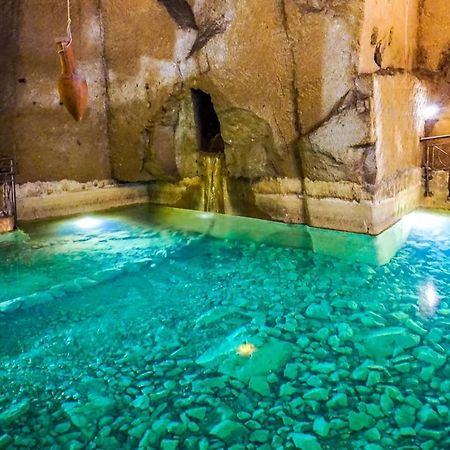 La Casetta Di Assunta Napoli Bagian luar foto